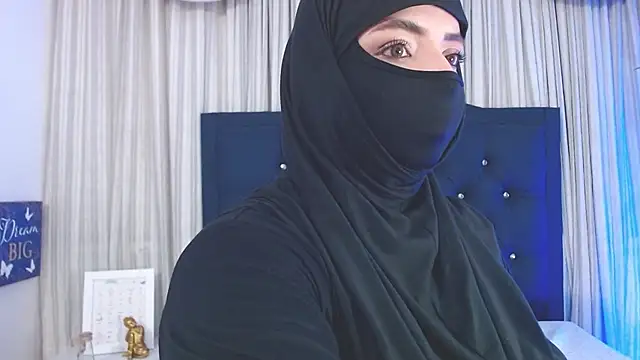 Uzra hayed online show from December 2024 11:10:02 PM