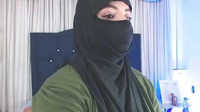 Uzra hayed online show from January 2025 10:46:02 PM