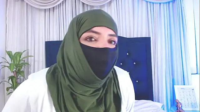 Uzra hayed online show from March 2025 11:02:01 PM