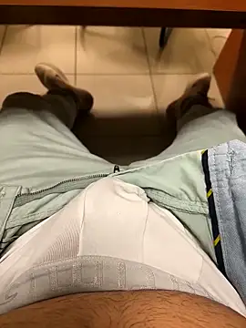 Snapshot of onbifeet chatting on October 2025 05:10:02 PM onbifeet online show from October 2025 05:10:02 PM