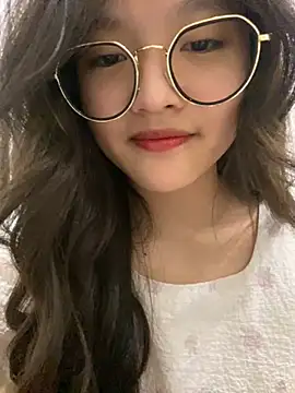 Snapshot of Krixxi22 chatting on December 2024 05:00:01 PM Krixxi22 online show from December 2024 05:00:01 PM