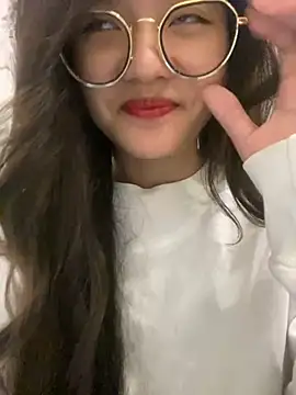 Snapshot of Krixxi22 chatting on December 2024 01:00:01 PM Krixxi22 online show from December 2024 01:00:01 PM