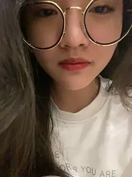 Snapshot of Krixxi22 chatting on January 2025 04:36:01 PM Krixxi22 online show from January 2025 04:36:01 PM