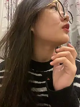 Snapshot of Krixxi22 chatting on January 2025 04:10:01 PM Krixxi22 online show from January 2025 04:10:01 PM