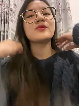 Snapshot of Krixxi22 chatting on February 2025 03:12:02 PM Krixxi22 online show from February 2025 03:12:02 PM