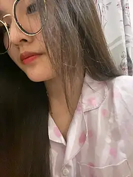 Snapshot of Krixxi22 chatting on March 2025 02:56:02 PM Krixxi22 online show from March 2025 02:56:02 PM