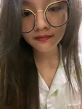 Snapshot of Krixxi22 chatting on March 2025 02:59:01 PM Krixxi22 online show from March 2025 02:59:01 PM