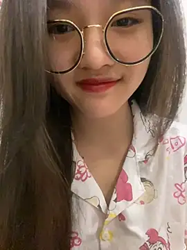 Snapshot of Krixxi22 chatting on March 2025 02:29:01 PM Krixxi22 online show from March 2025 02:29:01 PM