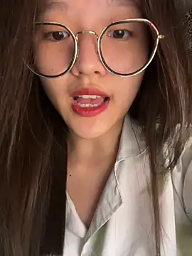 Snapshot of Krixxi22 chatting on September 2025 02:17:02 PM Krixxi22 online show from September 2025 02:17:02 PM