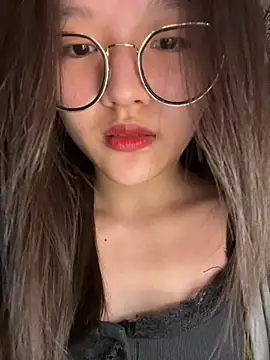 Snapshot of Krixxi22 chatting on September 2025 02:17:02 PM Krixxi22 online show from September 2025 02:17:02 PM