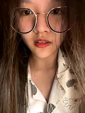 Snapshot of Krixxi22 chatting on October 2025 02:16:01 PM Krixxi22 online show from October 2025 02:16:01 PM