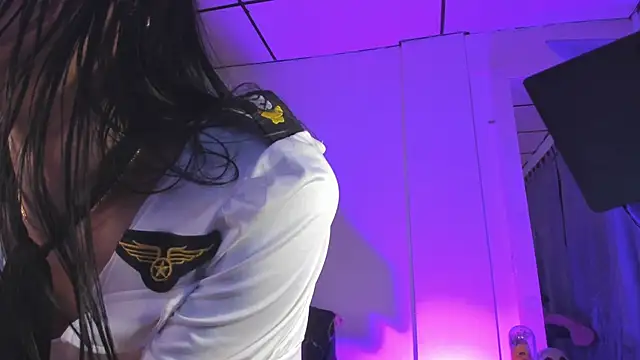 Snapshot of sam_carsonx chatting on October 2025 10:43:02 PM sam carsonx online show from October 2025 10:43:02 PM