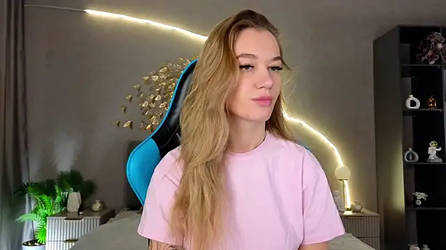 BBabyShark online show from December 2024 01:18:01 AM