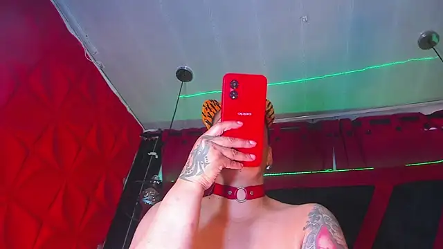 Taylor-hardcore online show from September 2025 02:19:01 PM