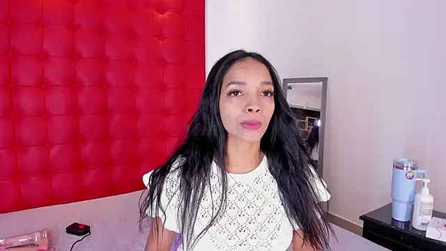 Snapshot of Daliana_Beck chatting on October 2025 08:21:02 PM Daliana Beck online show from October 2025 08:21:02 PM