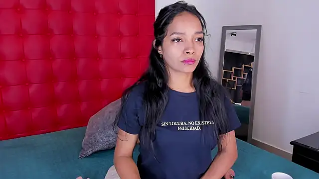 Snapshot of Daliana_Beck chatting on November 2025 08:31:01 PM Daliana Beck online show from November 2025 08:31:01 PM