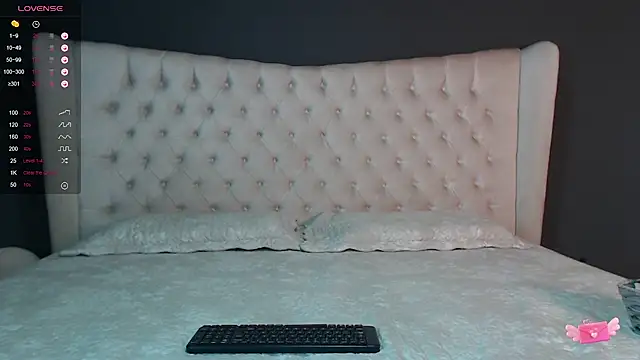 nichole bree  online show from January 2025 11:32:02 AM