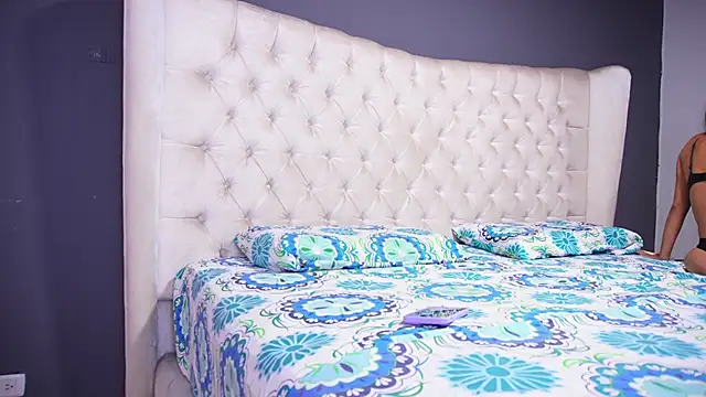 nichole bree  online show from November 2025 11:23:02 AM