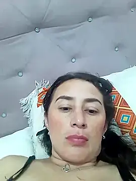 Snapshot of anita15love chatting on November 2025 01:51:02 AM anita15love online show from November 2025 01:51:02 AM