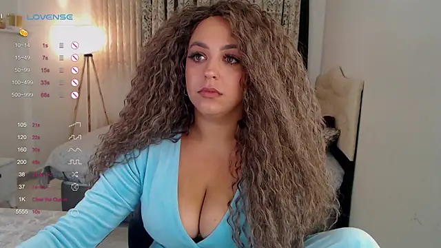  Just a queen 3 online show from September 2025 04:33:02 PM