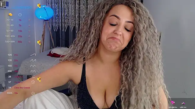  Just a queen 3 online show from October 2025 01:22:02 PM