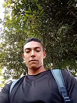 Snapshot of Demiansteven2 chatting on October 2025 06:06:01 PM Demiansteven2 online show from October 2025 06:06:01 PM