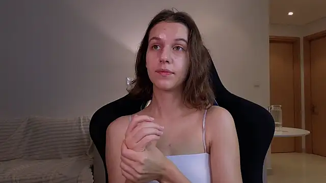 Snapshot of VanessaBayer2 chatting on December 2024 10:11:02 PM VanessaBayer2 online show from December 2024 10:11:02 PM