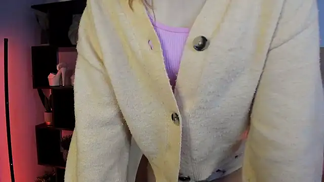 kenzie x online show from February 2025 09:25:02 AM