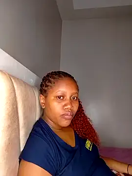 Snapshot of SquirtQueen222 chatting on December 2024 10:25:01 PM SquirtQueen222 online show from December 2024 10:25:01 PM