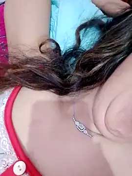 Snapshot of Fatina111 chatting on November 2025 03:07:01 AM Fatina111 online show from November 2025 03:07:01 AM