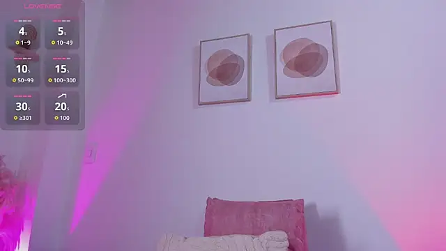 Snapshot of Mia_222 chatting on September 2025 10:42:01 AM Mia 222 online show from September 2025 10:42:01 AM