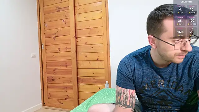 Snapshot of JayXCee_Official chatting on December 2024 02:09:01 PM JayXCee Official online show from December 2024 02:09:01 PM