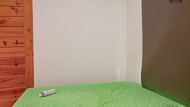 Snapshot of JayXCee_Official chatting on December 2024 04:52:01 AM JayXCee Official online show from December 2024 04:52:01 AM