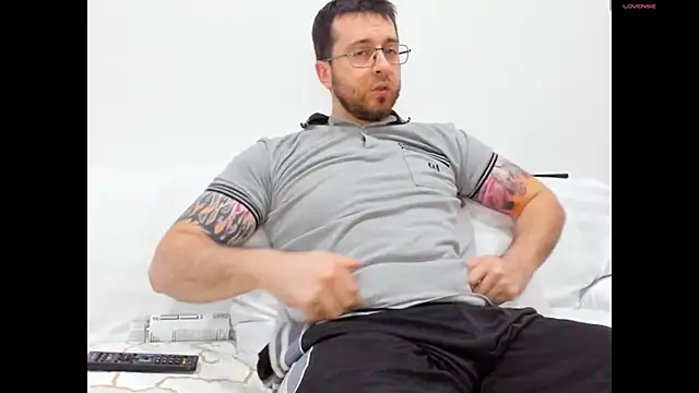 Snapshot of JayXCee_Official chatting on January 2025 03:19:01 PM JayXCee Official online show from January 2025 03:19:01 PM