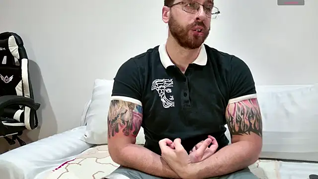 Snapshot of JayXCee_Official chatting on February 2025 02:49:01 PM JayXCee Official online show from February 2025 02:49:01 PM