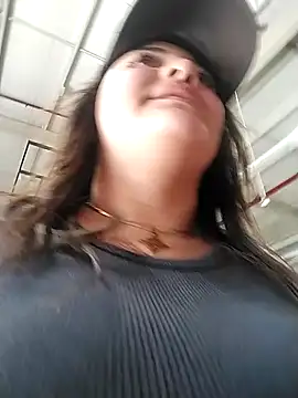 Liancy online show from December 2024 05:42:01 PM