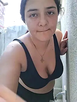 Liancy online show from September 2025 10:47:01 PM