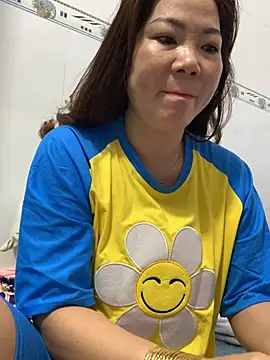 Baby-bigtits online show from February 2025 12:05:01 AM