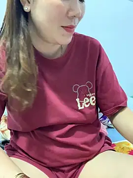 Baby-bigtits online show from February 2025 12:04:02 AM