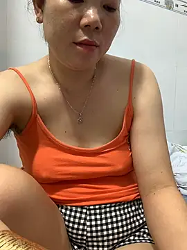 Baby-bigtits online show from February 2025 07:45:02 AM