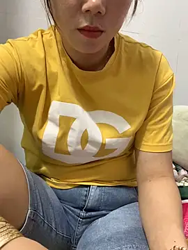 Snapshot of Baby-bigtits chatting on October 2025 02:15:01 AM Baby-bigtits online show from October 2025 02:15:01 AM