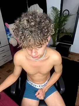 Snapshot of DavidfullOFlove chatting on September 2025 12:16:01 AM DavidfullOFlove online show from September 2025 12:16:01 AM