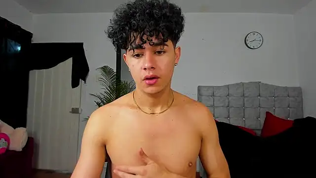 Snapshot of DavidfullOFlove chatting on November 2025 09:57:02 PM DavidfullOFlove online show from November 2025 09:57:02 PM