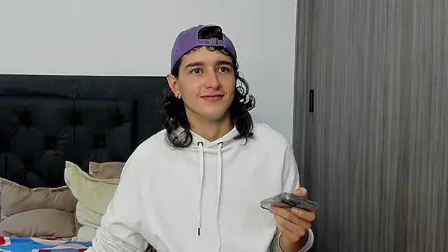 alex connorr online show from January 2025 06:41:02 PM