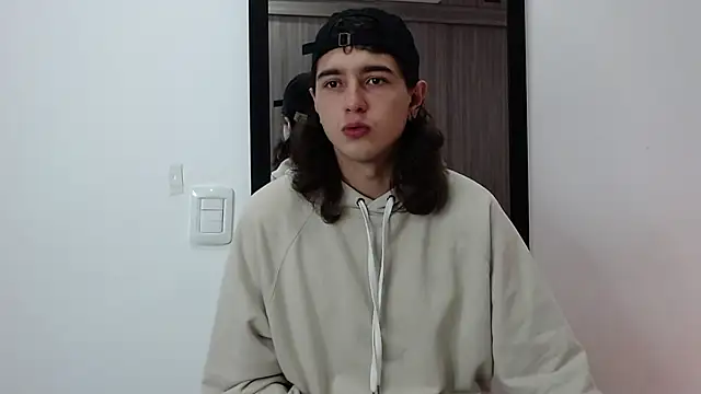 alex connorr online show from February 2025 08:34:02 PM