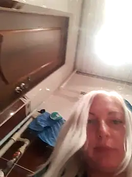 Snapshot of cutecatXXX chatting on October 2025 11:35:01 PM cutecatXXX online show from October 2025 11:35:01 PM