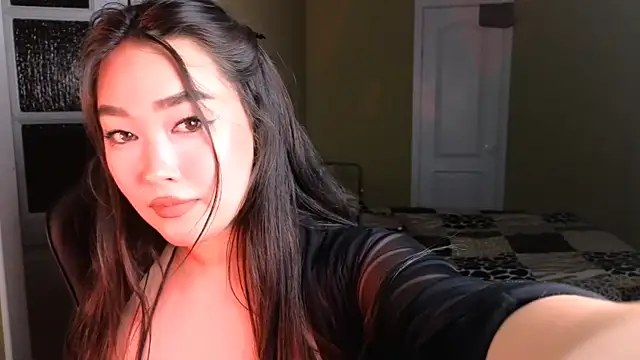 Erica Wayne online show from January 2025 02:04:01 PM