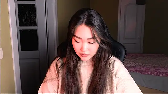 Erica Wayne online show from January 2025 02:21:01 PM