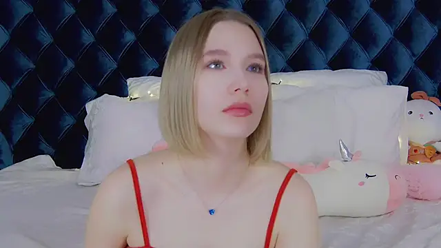 LiliLinn online show from March 2025 04:57:02 AM