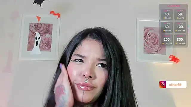 NinaInk online show from October 2025 02:07:01 PM